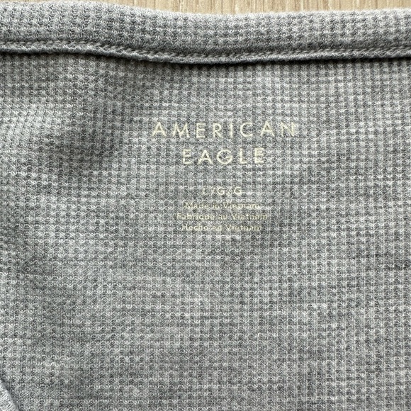 American Eagle Waffle Henley T-Shirt Women’s L Light Gray Long Sleeve - Picture 3 of 7